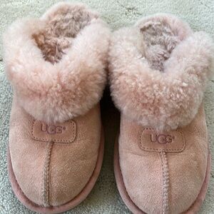Ugg slippers girls 5